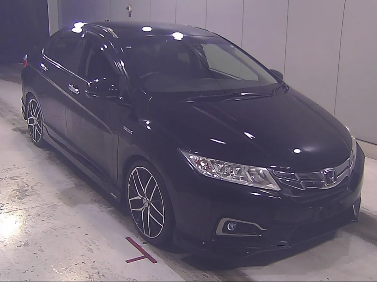 2015 Honda Grace 1.5 Hybrid HIGH SPEC - Image 3
