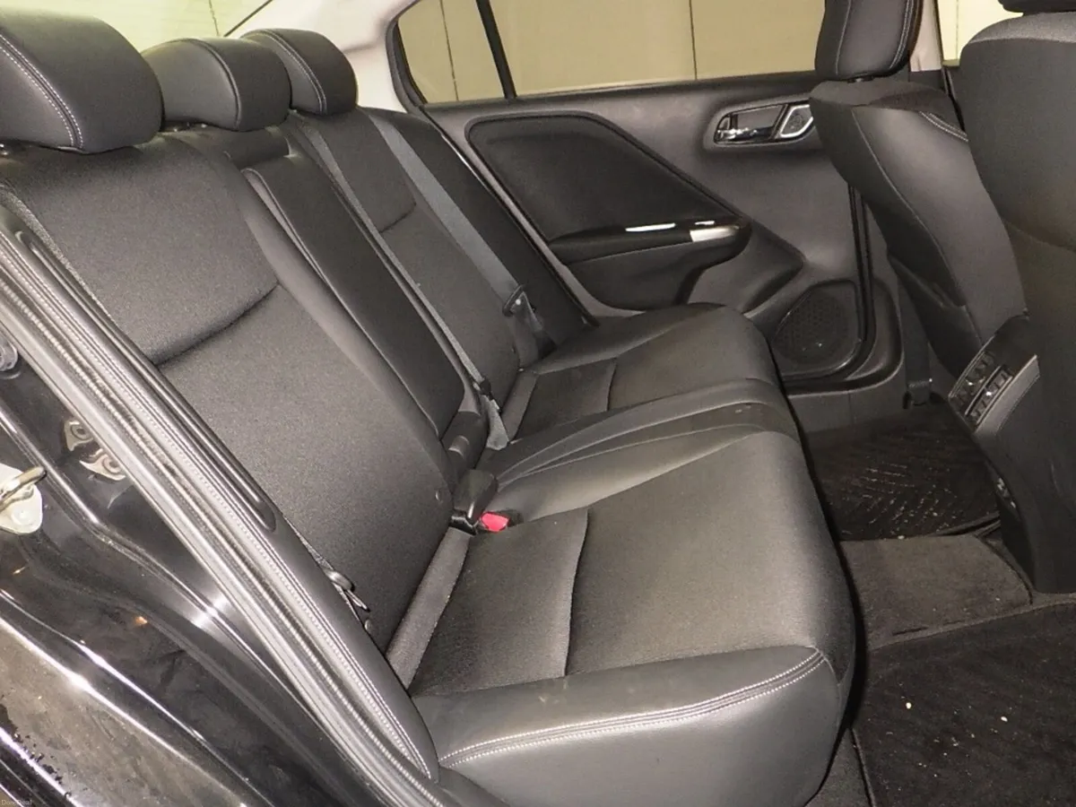 2015 Honda Grace 1.5 Hybrid HIGH SPEC - Image 5
