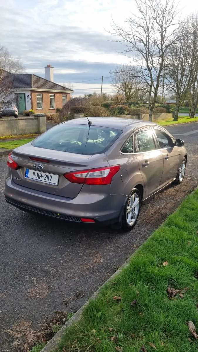 Ford Focus 2011 - Image 4
