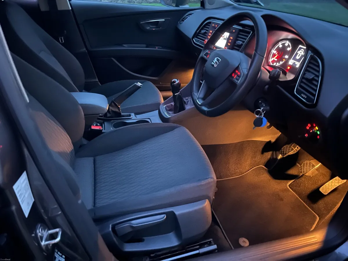 Seat Leon 1.6D - Image 4