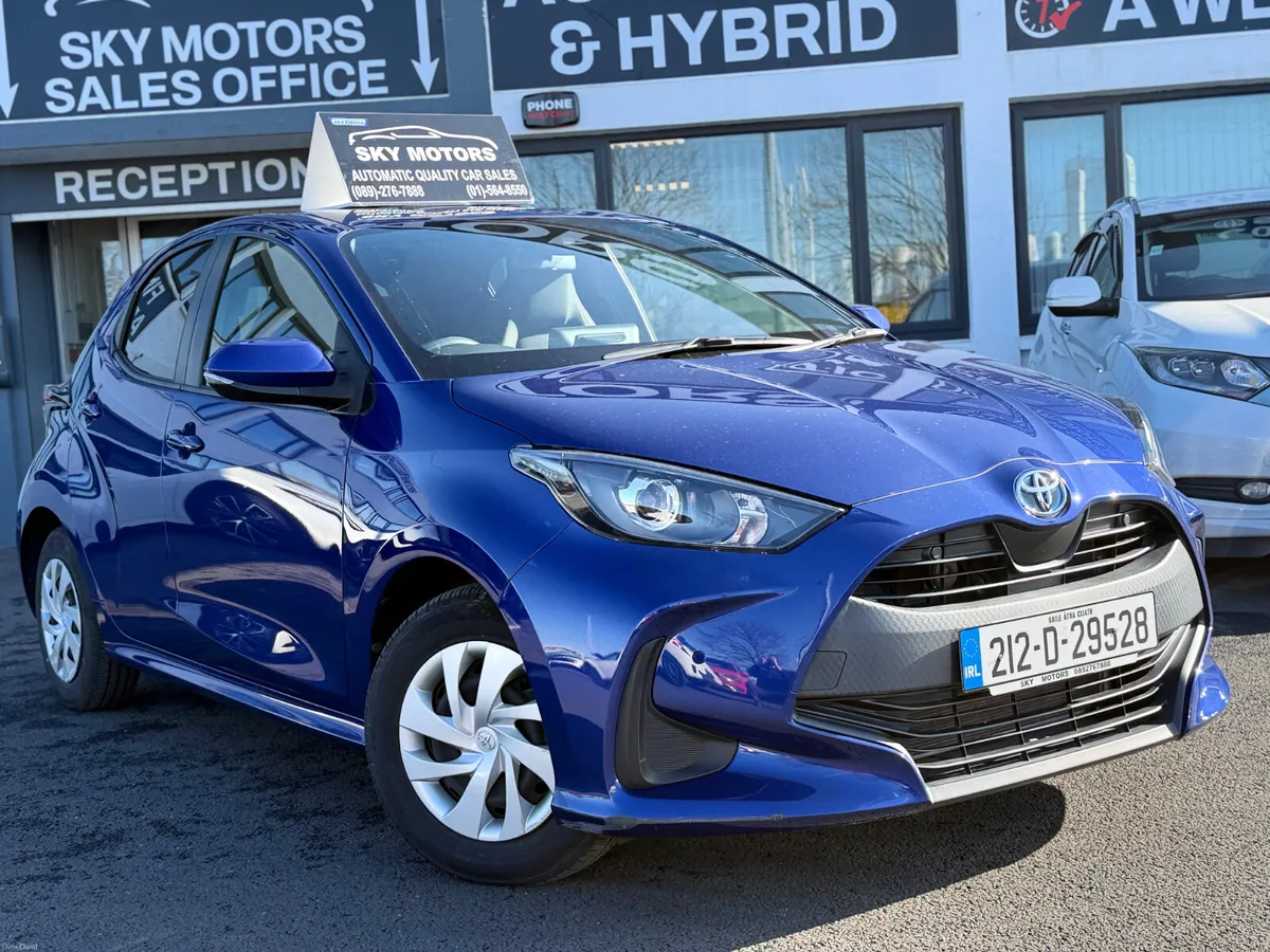 2021 Toyota YARIS 1.5 Hybrid automatic, - Image 2