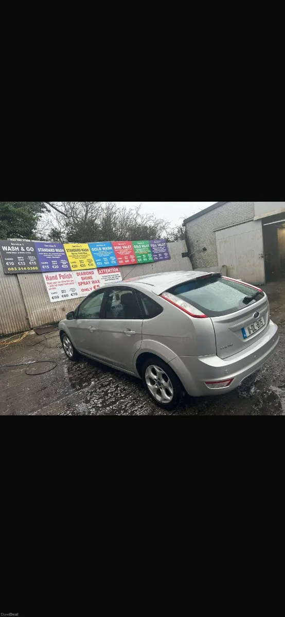 Ford Focus 2011 - Image 2