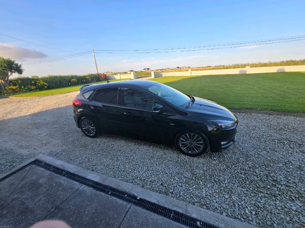 Ford Focus 1.5 TDCI ST-LINE 120PS 5 Automatic - Image 2