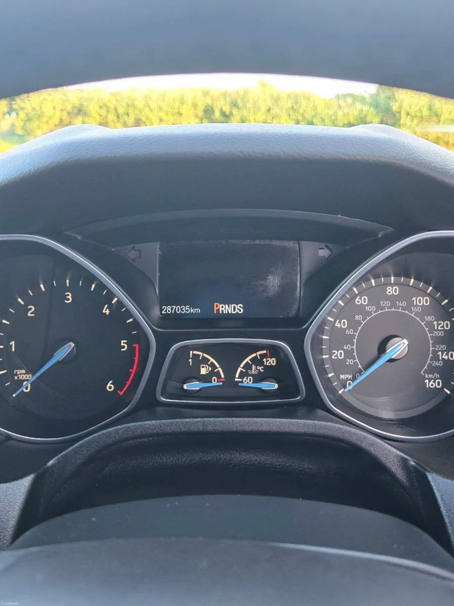 Ford Focus 1.5 TDCI ST-LINE 120PS 5 Automatic - Image 4