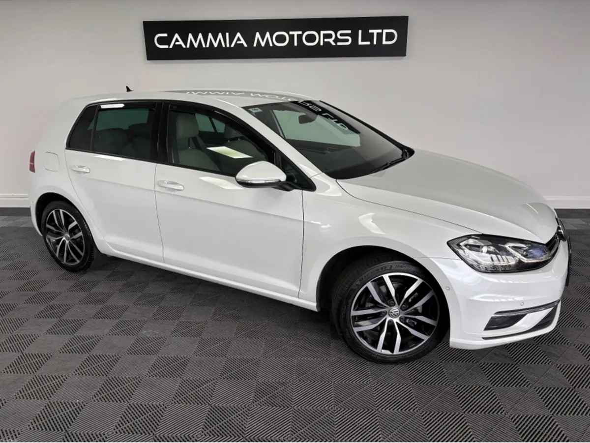 Volkswagen Golf *VOLKSWAGEN GOLF TSI* *LOW MILEAGE - Image 1