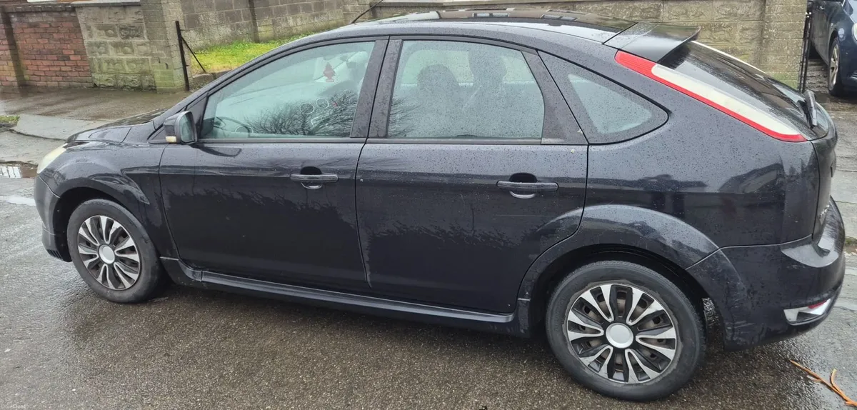 Ford Focus 2009 - Image 3