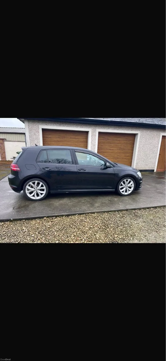 171 R-Line Golf - Image 2