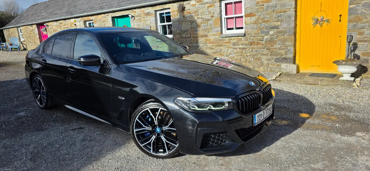 221 BMW 545E XDRIVE M SPORT - Image 1