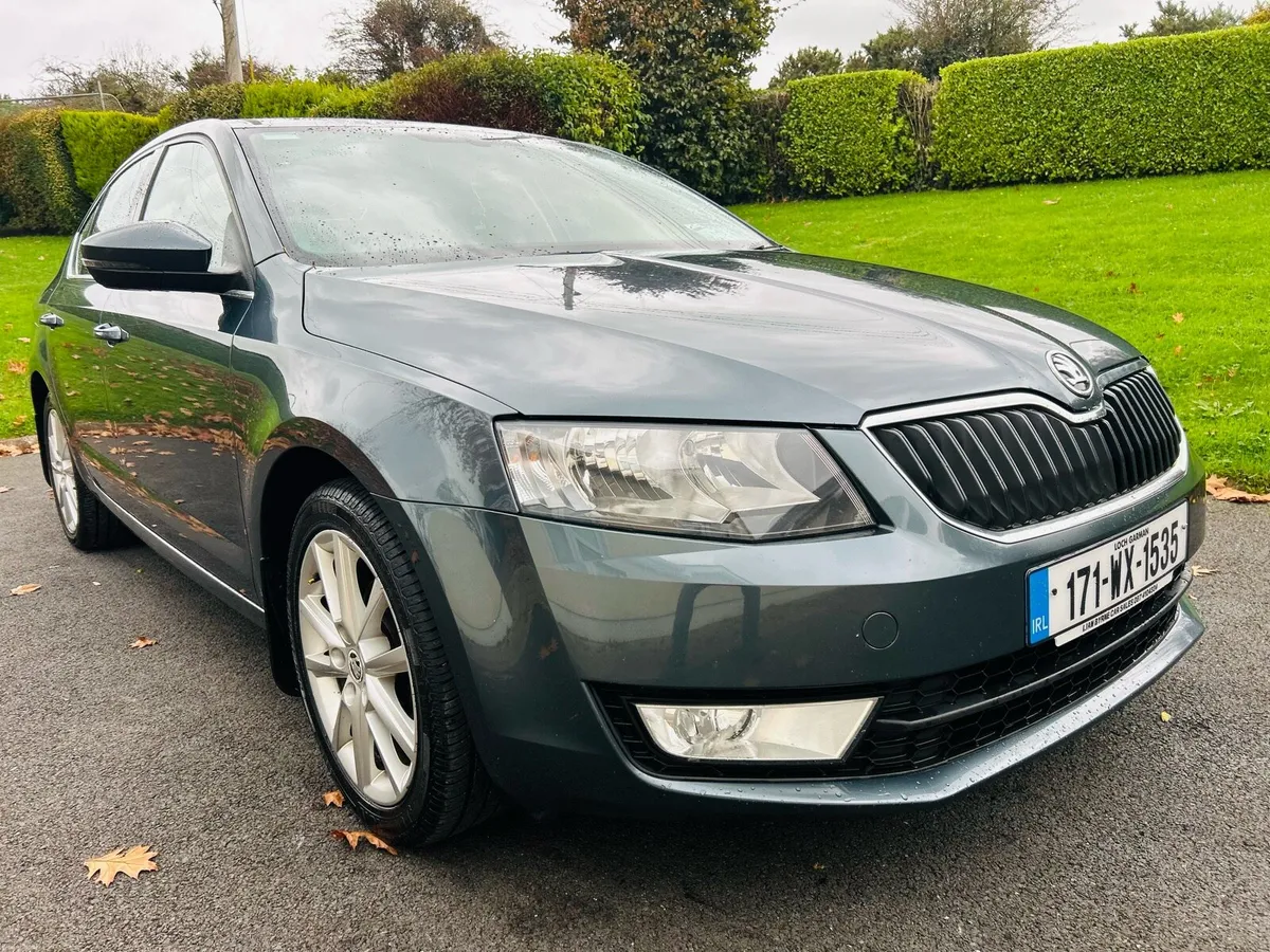 SKODA OCTAVIA STYLE 1.6 TDI 2017 HIGH SPEC - Image 2