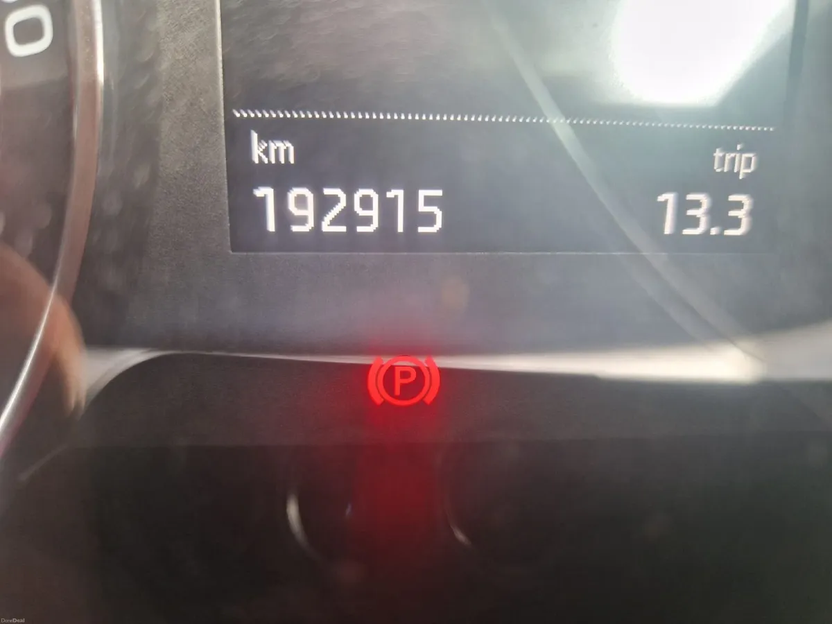 Skoda Superb 2015 - Image 4