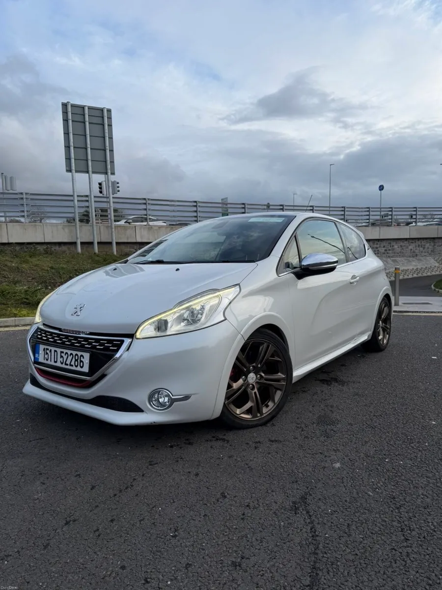 Peugeot 208 GTI Prestige - Image 1