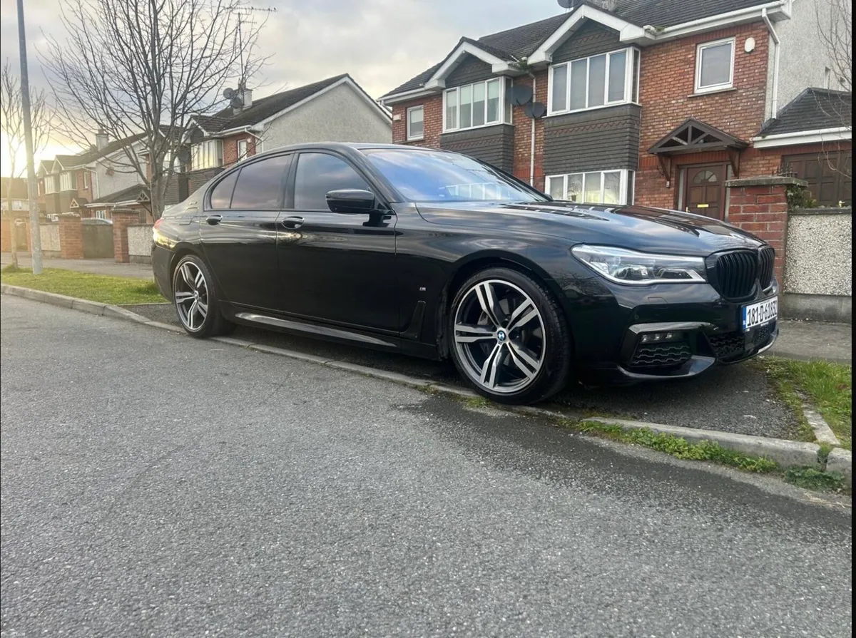 BMW 740e msport ONLY 25k km - Image 2