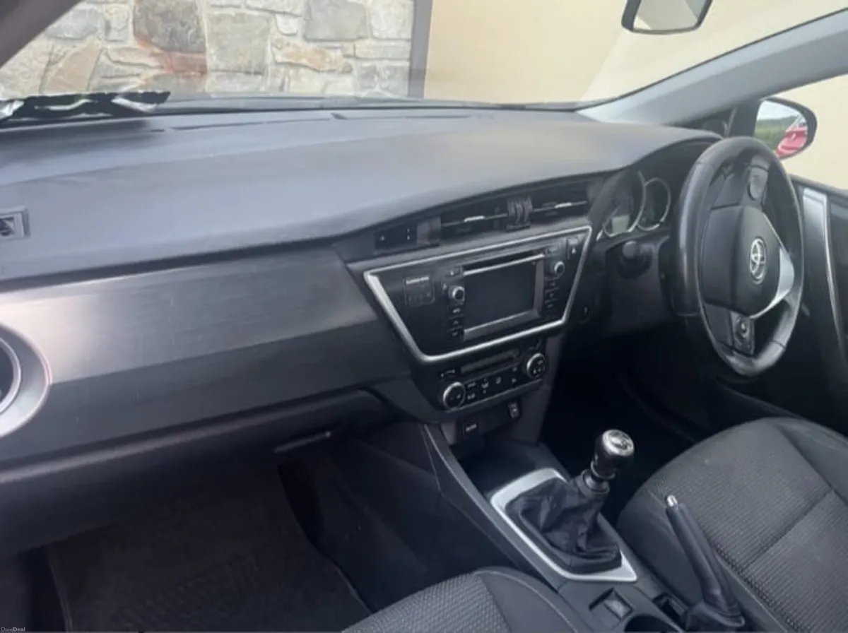 Toyota Auris - Image 4