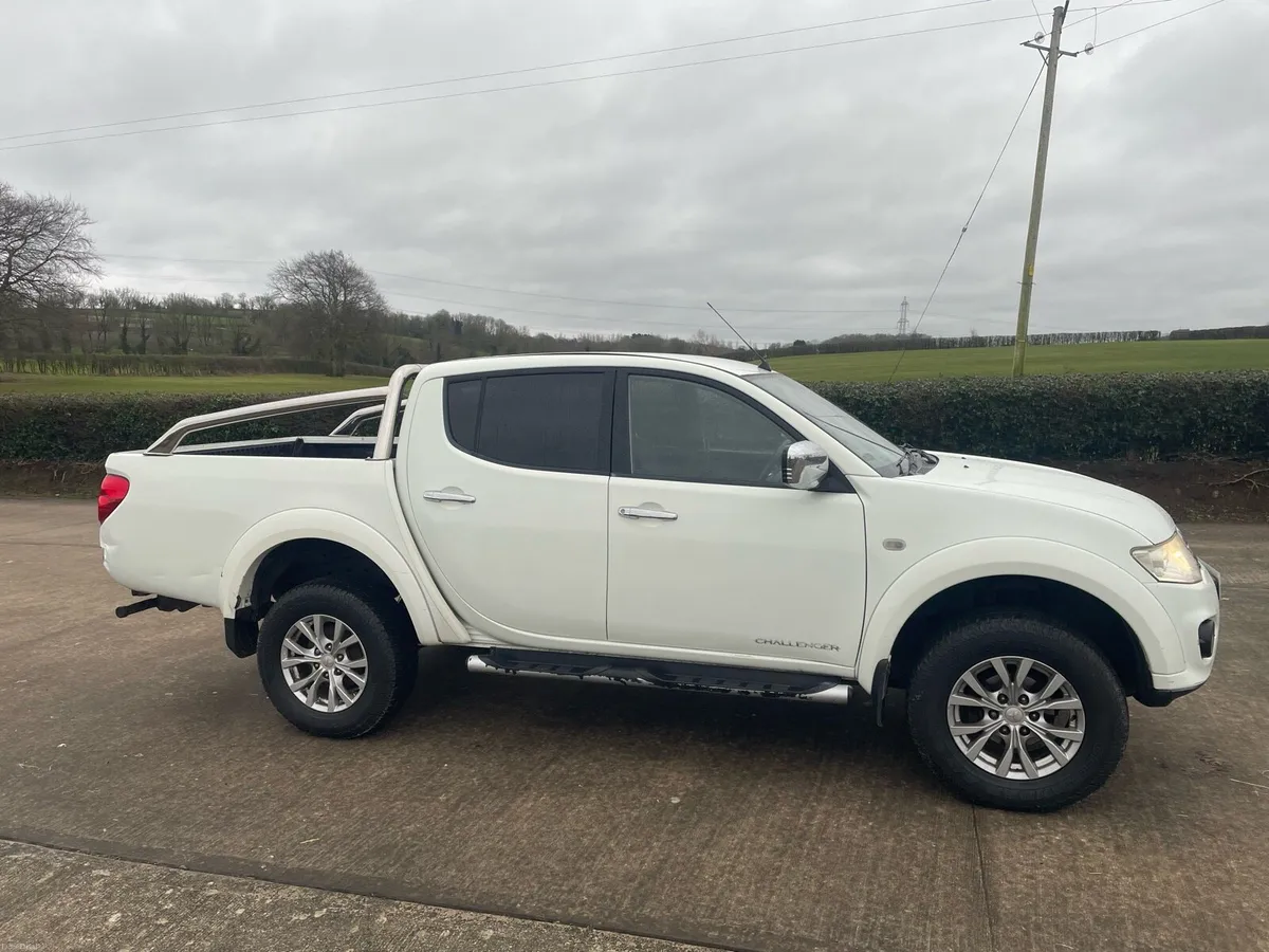 2015 Mitsubishi L200 Challenger - Image 3