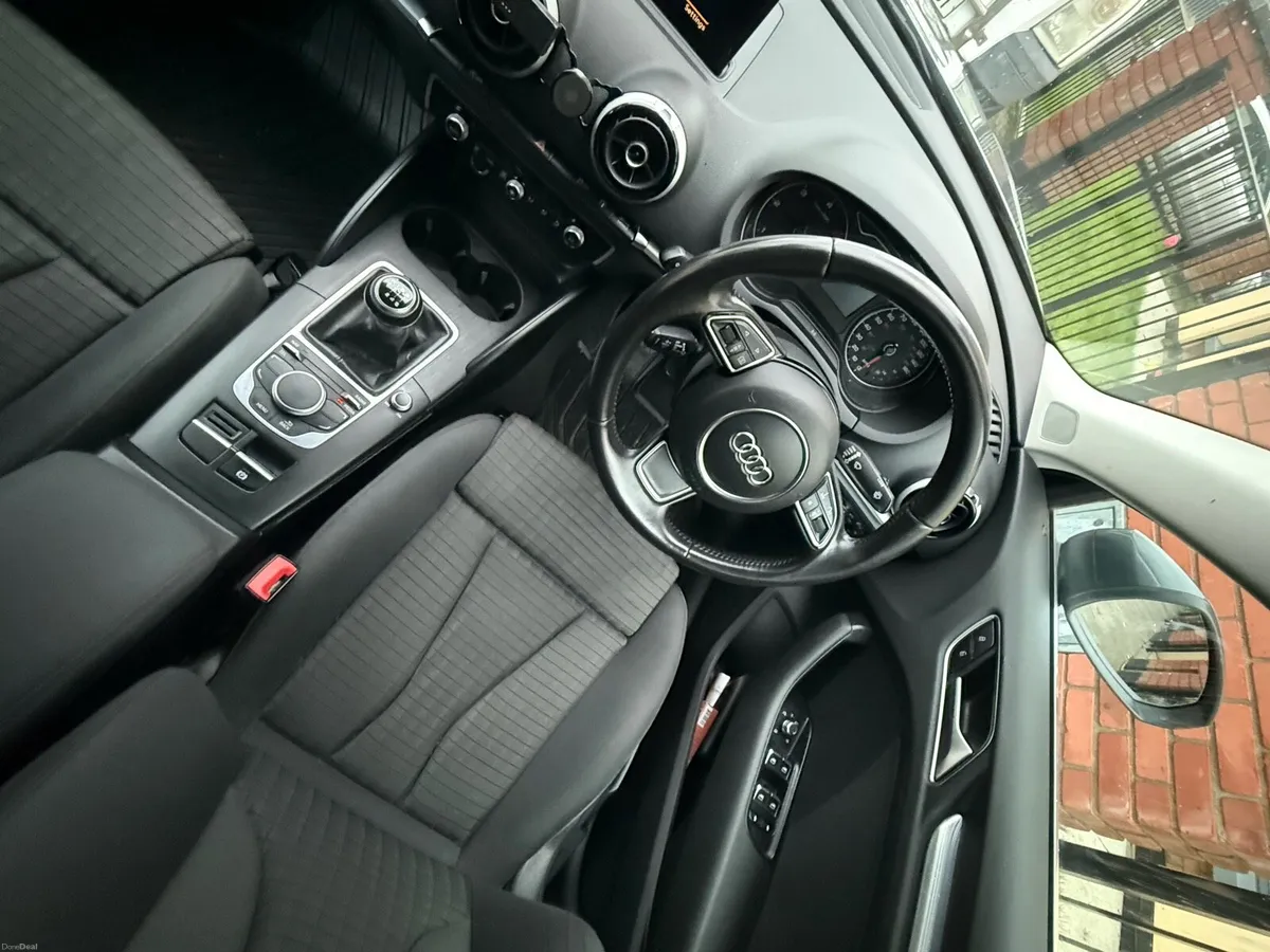 152 Audi A3 1.6 Sport Edition - Image 3