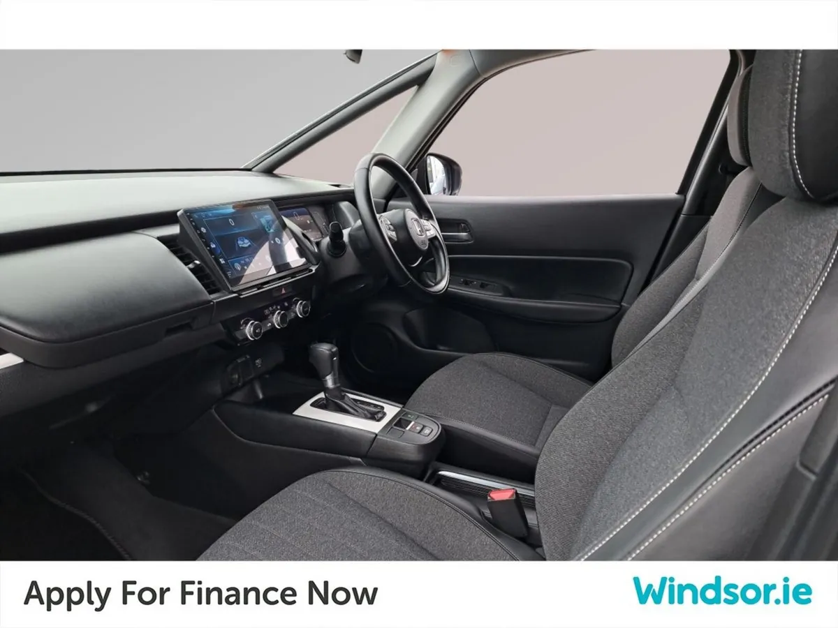 Honda Fit HYBRID E-HEV - Image 4