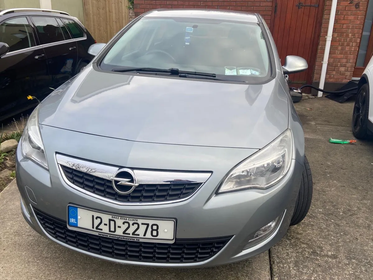2012 Opel Astra 1.4L - Image 4