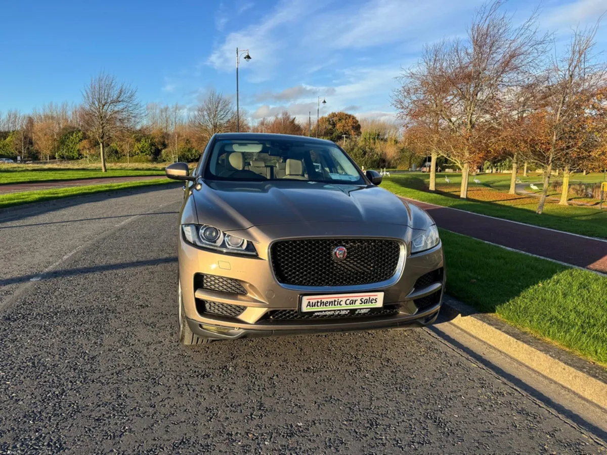 Jaguar F-Pace 2.0 D AWD PRESTIGE 5DR AUTO - Image 4