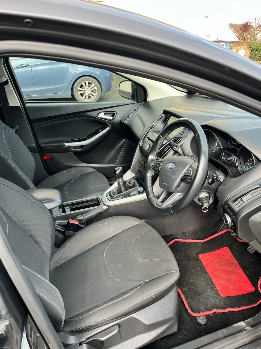 Ford focus - Image 4