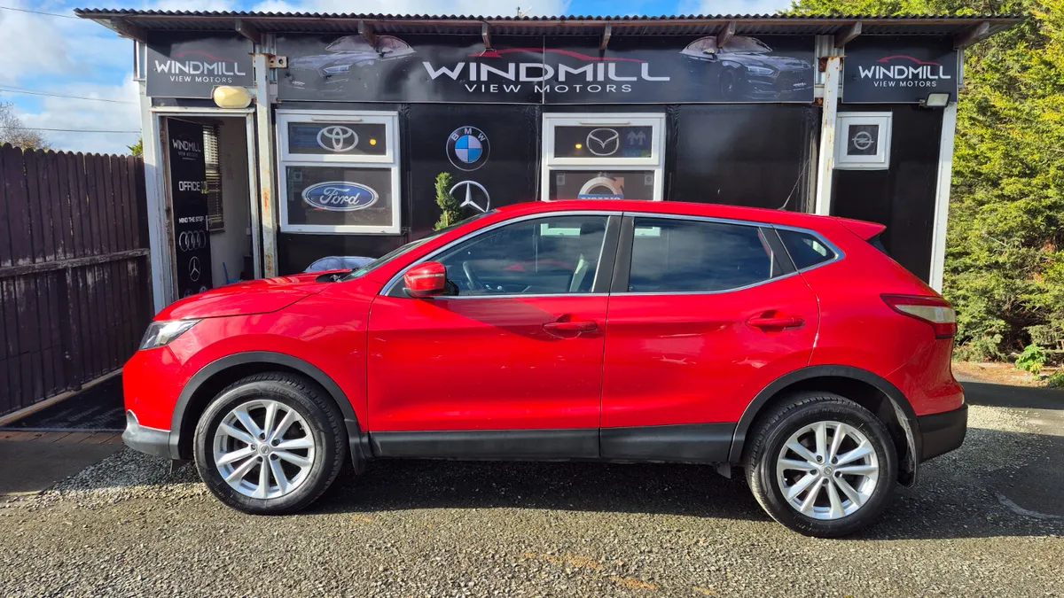 Nissan Qashqai 1.5 SV SAFETY PK E6 4DR - Image 4