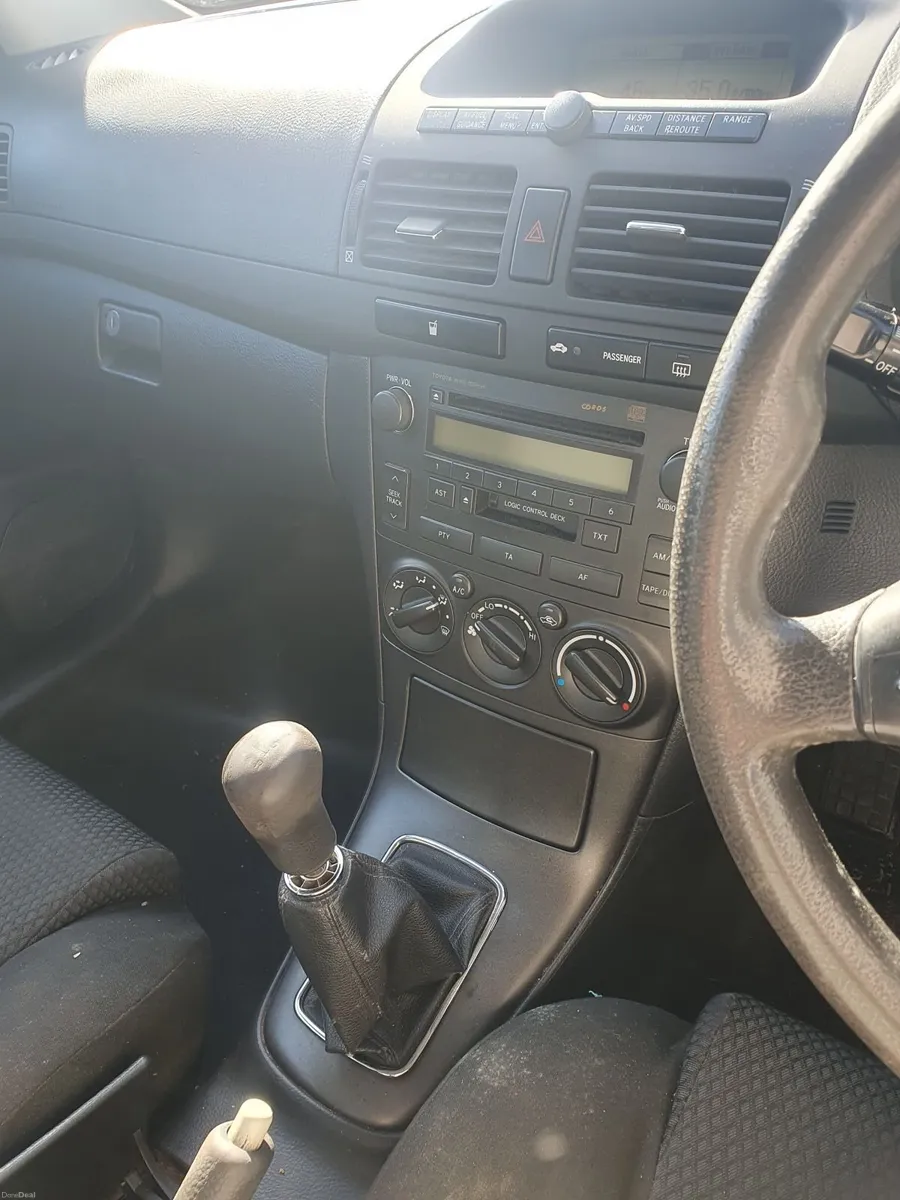 Toyota Avensis 2003 - Image 4