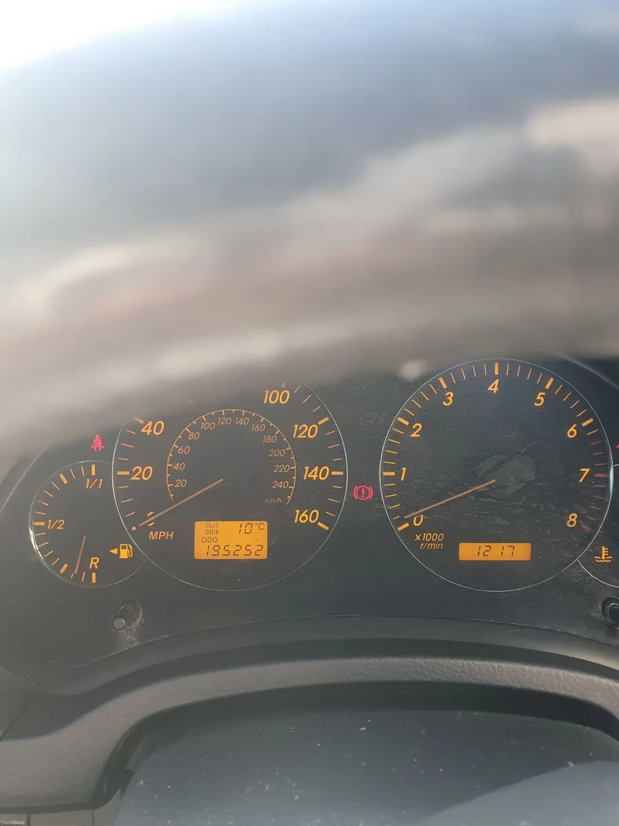 Toyota Avensis 2003 - Image 3