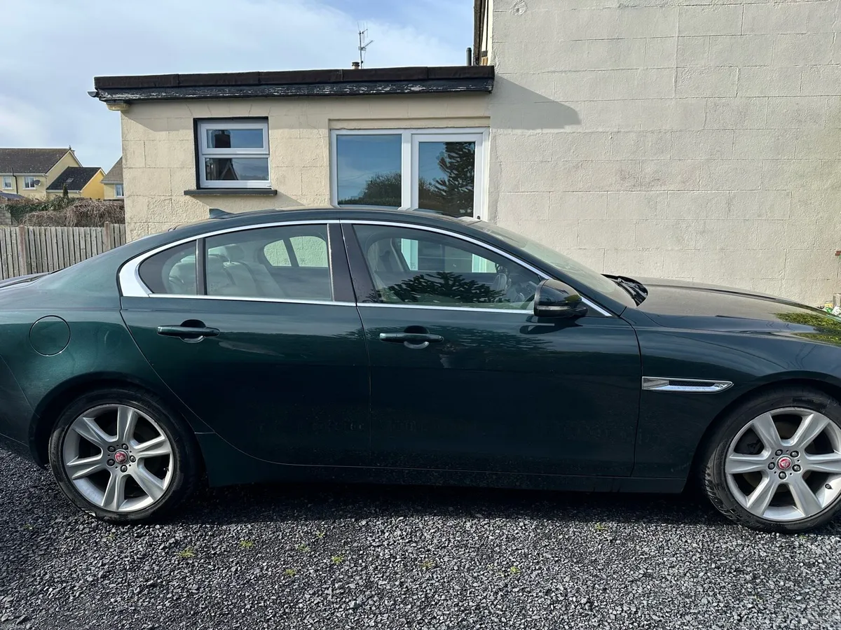 Jaguar XE 2016 Mint condition! - Image 2