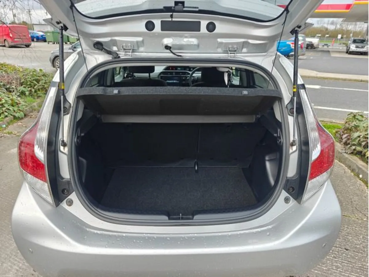 Toyota Aqua NATIONWIDE WARRANTY - Image 3