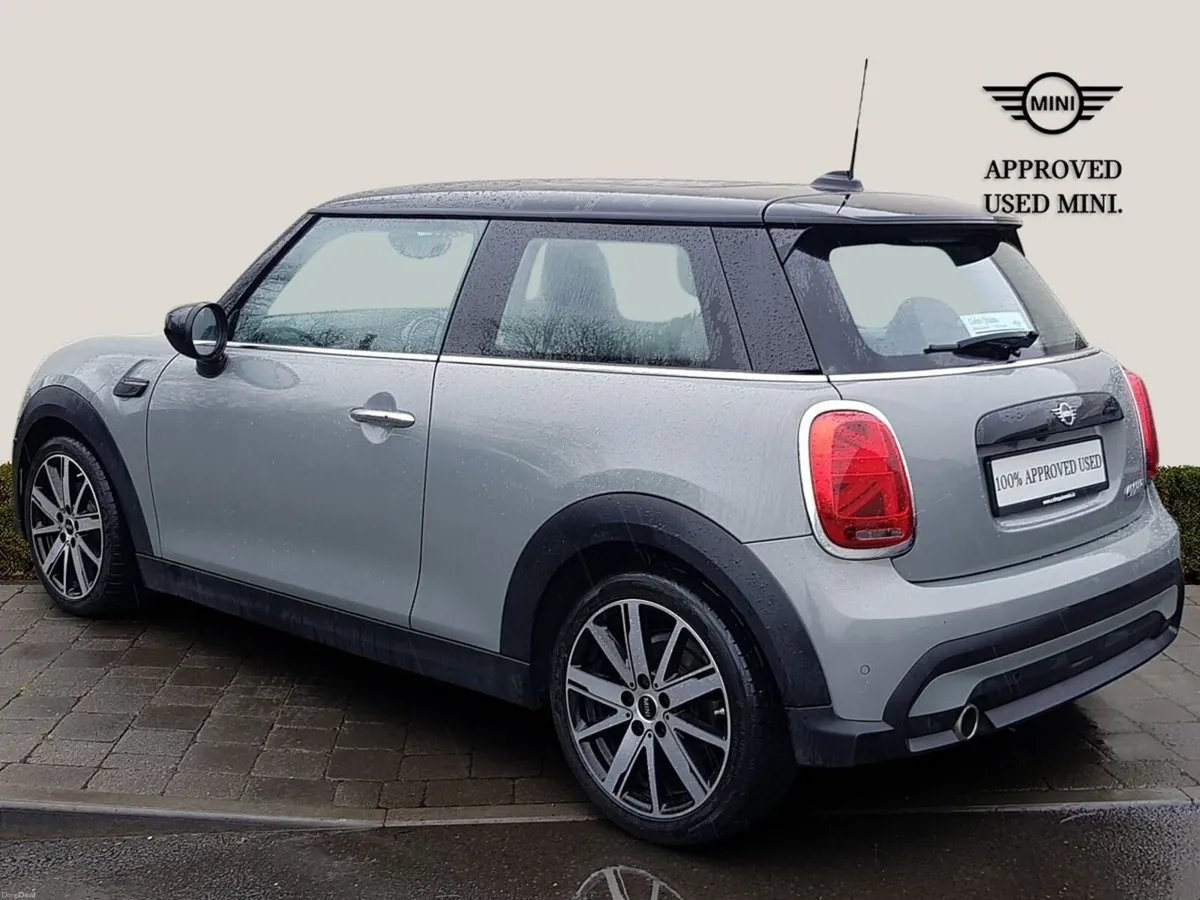 Mini Cooper Cooper Classic Auto - Image 2