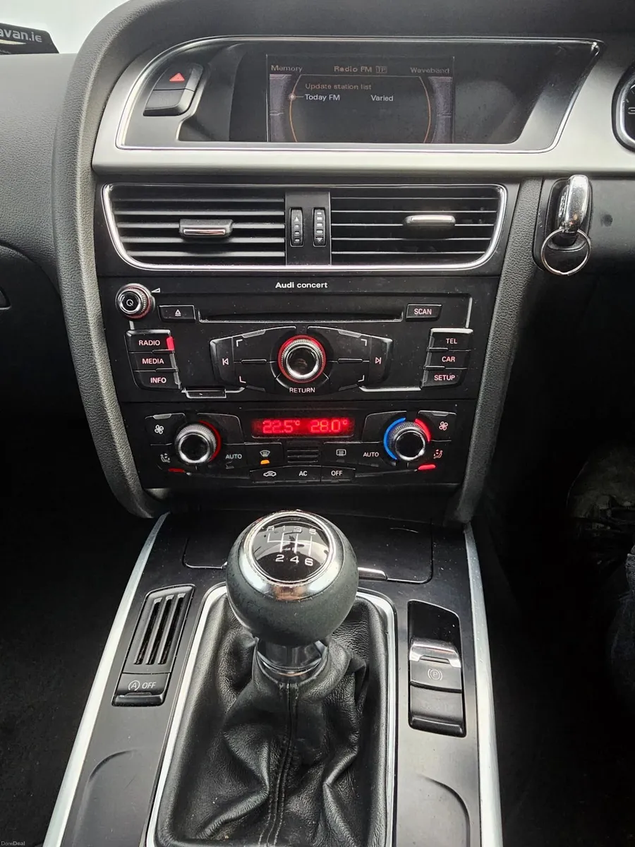 Audi A5 2010 S-Line NCT 03/27 / TAXED - Image 2