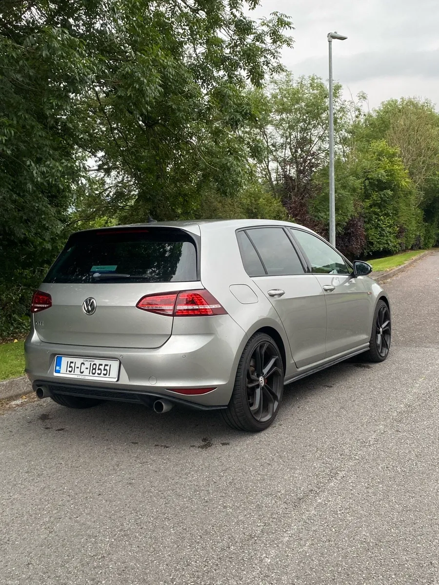 Volkswagen Golf GTI - Image 2