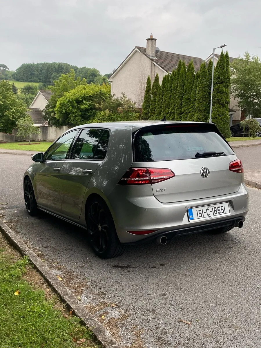 Volkswagen Golf GTI - Image 4