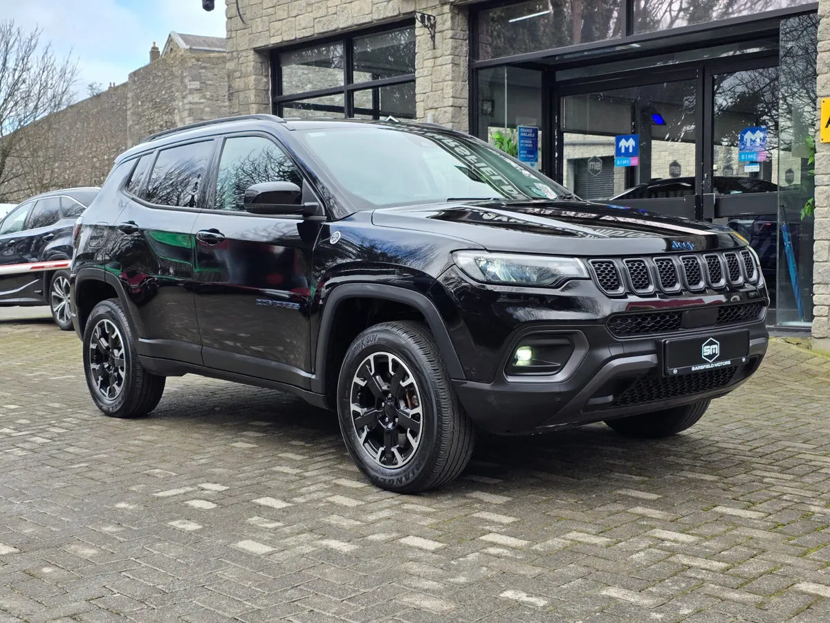 2023 JEEP COMPASS 1.3 NIGHTHAWK. - Image 3