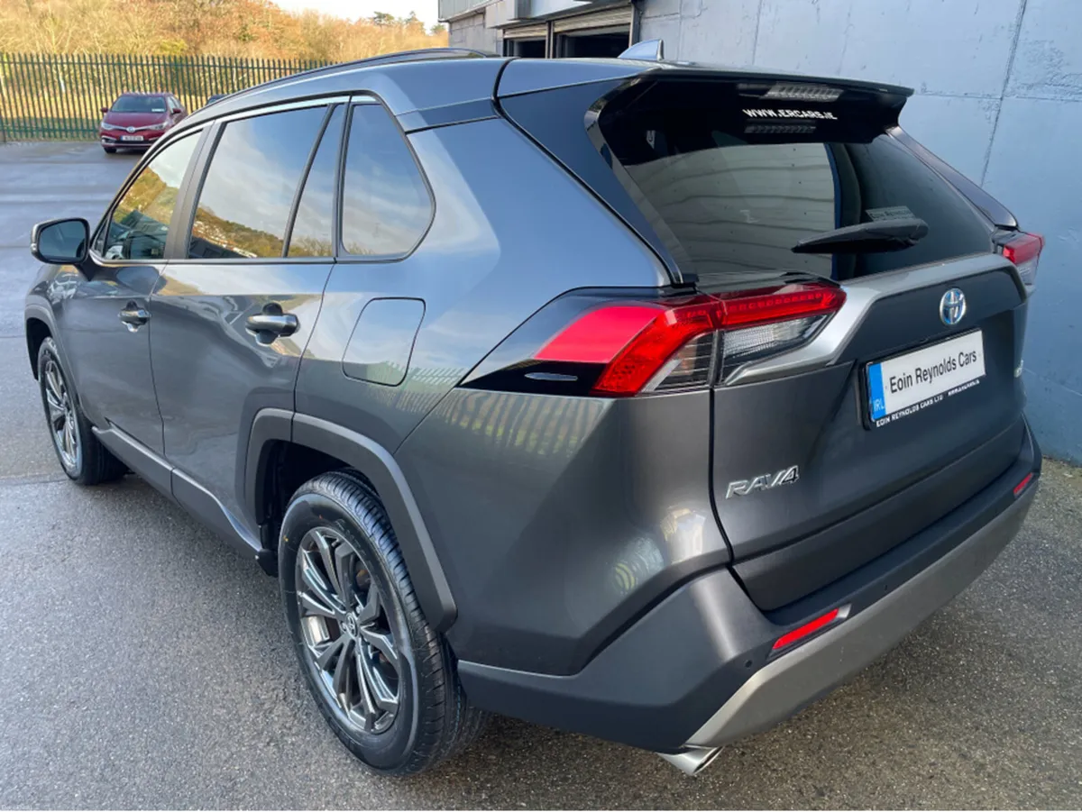Toyota RAV4 RAV4 HYBRID SOL 4DR AUTO LOW KMS! - Image 4