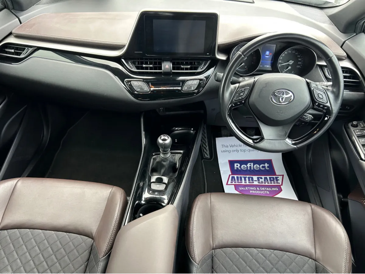 Toyota C-HR 1.2T SOL 4DR - Image 4