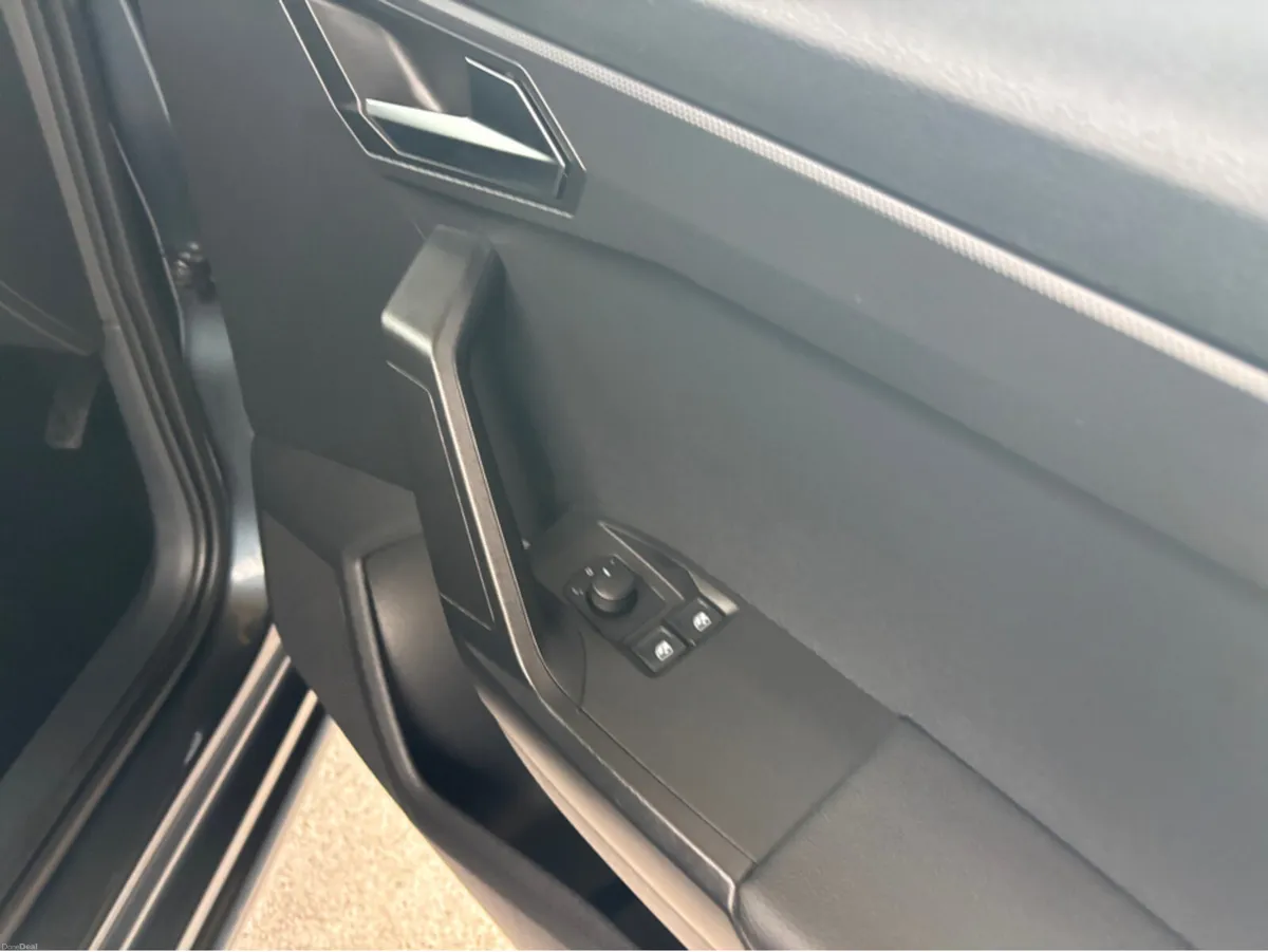 SEAT Ibiza 1.0 TSI 95BHP SE+ - Image 4