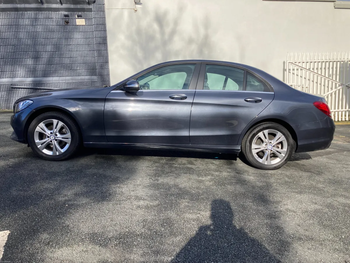 Mercedes-Benz C Class C200 SE - Image 4
