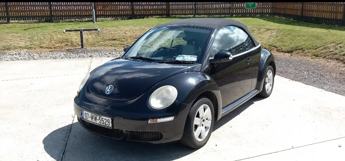 Excellent convertable - Image 1