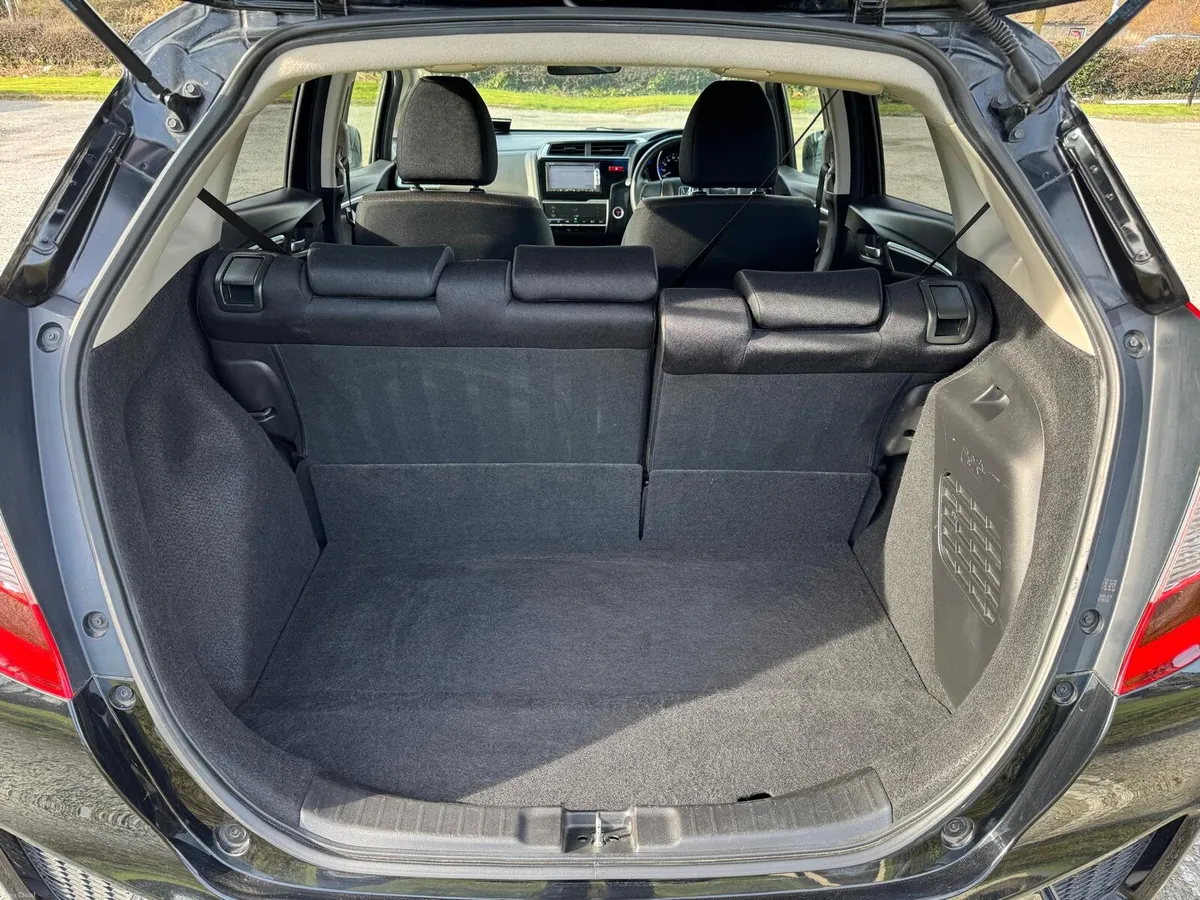 Honda fit hybrid mugen special - Image 2