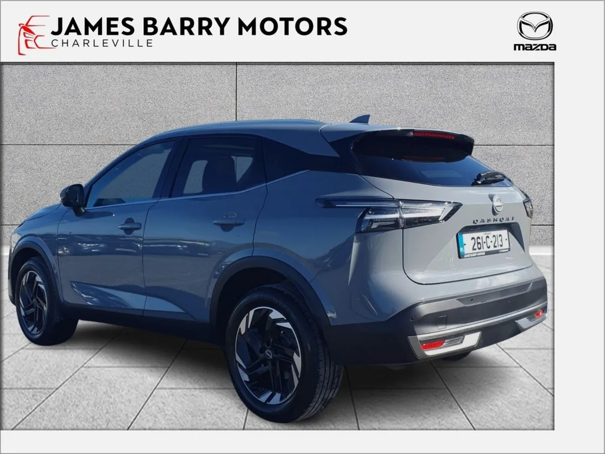 Nissan Qashqai 1.3 PET MILD HYBRID SV PREMIUM // W - Image 4