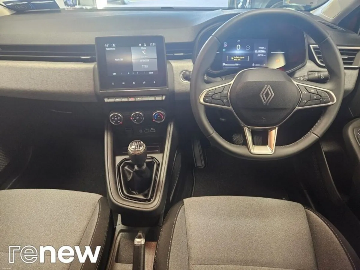 Renault Clio TCe 90 DFull Equilibre - Image 2