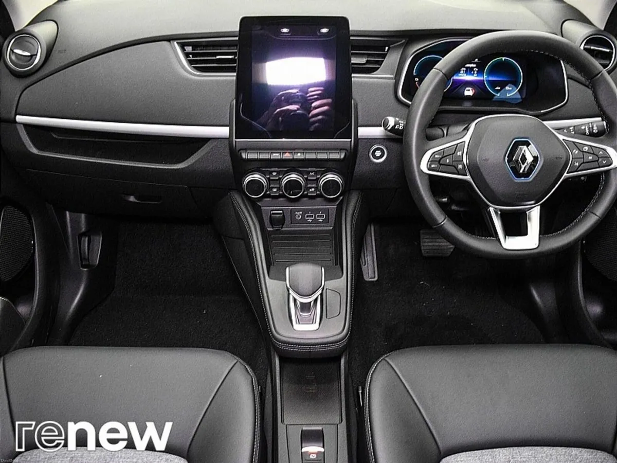 Renault Zoe R135 Z.E 50 GT Line CCS Rapid charge - Image 3