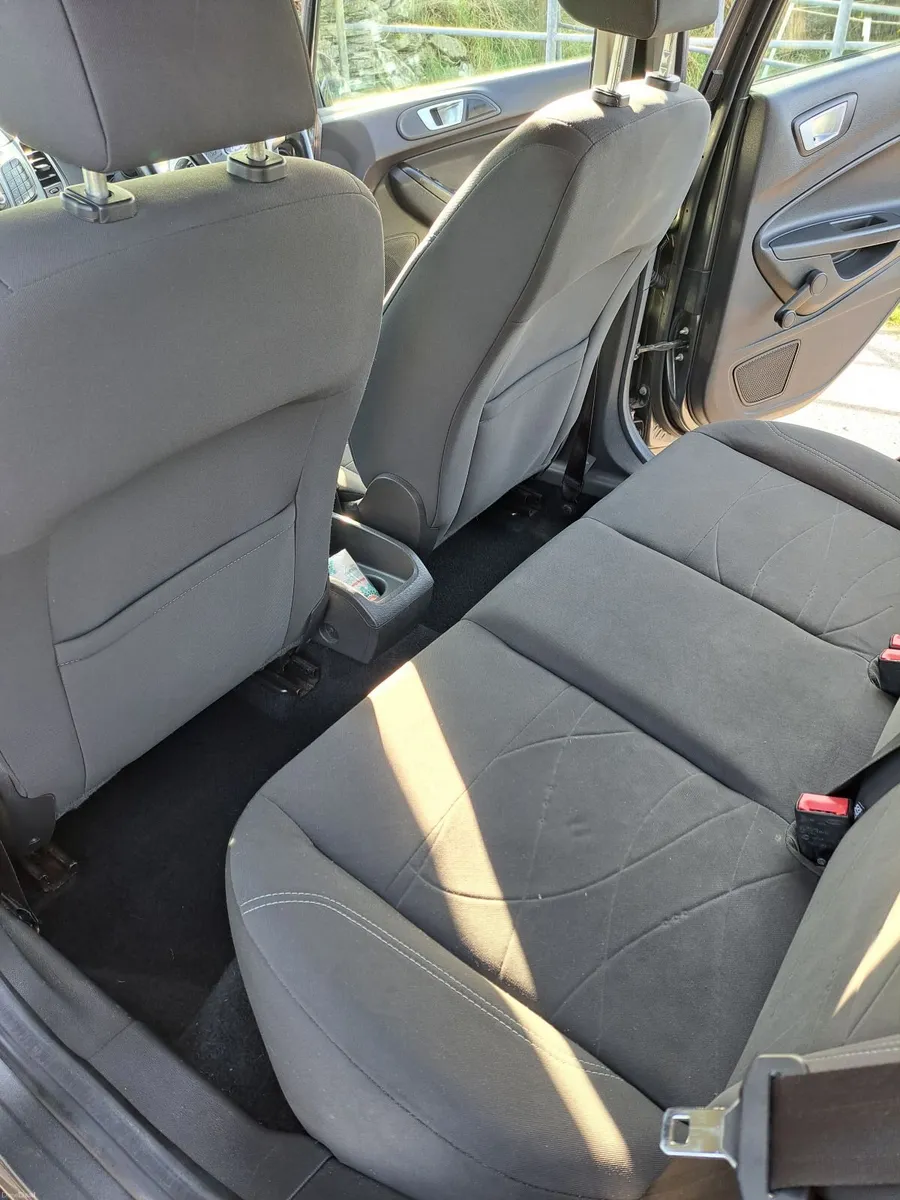Ford Fiesta 2017 - Image 2