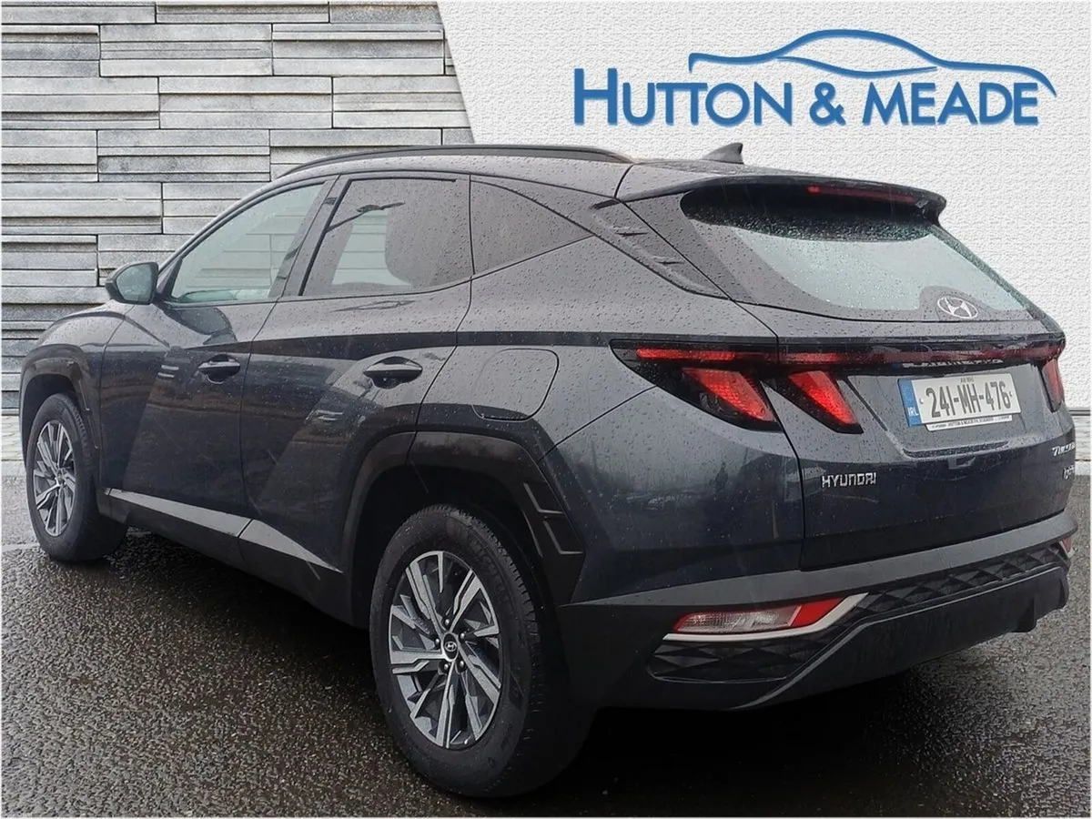 Hyundai Tucson Executive HEV 1.6 Petrol 5dr - Image 3