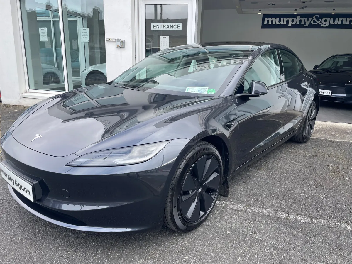 Tesla Model 3 2025 - Image 2