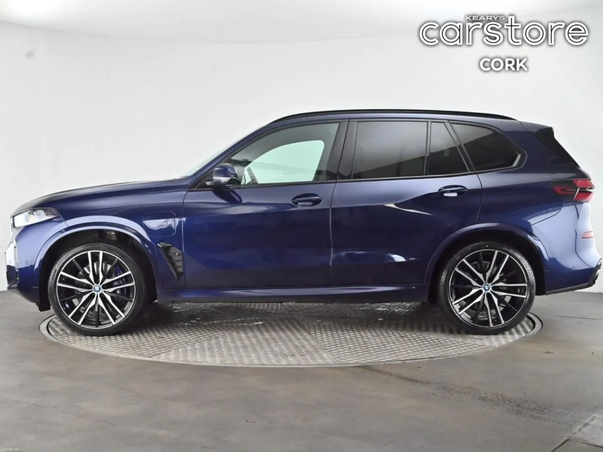 BMW X5 xDrive50e M Sport Pro 22" Alloys Tech Plus - Image 6