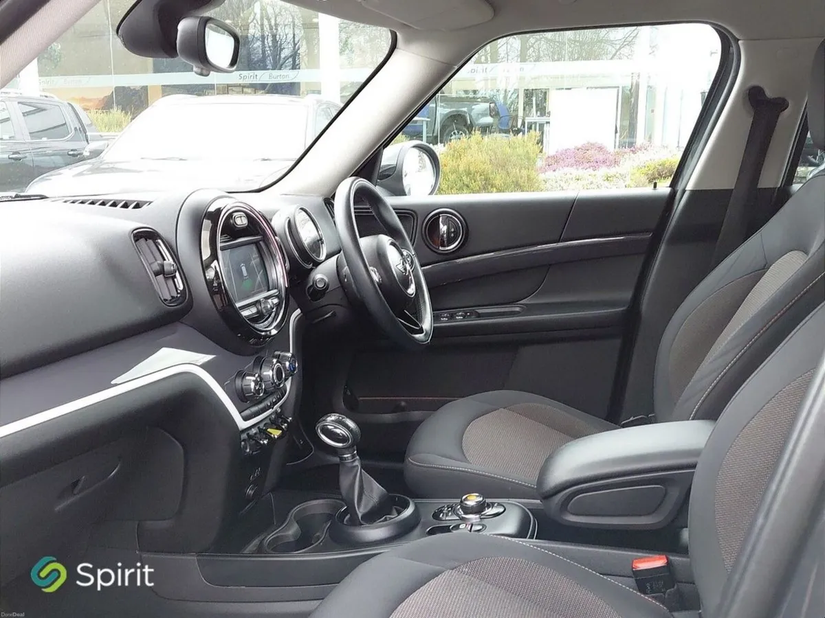 Mini Countryman Cooper S E ALL4 PHEV Exclusive Aut - Image 3