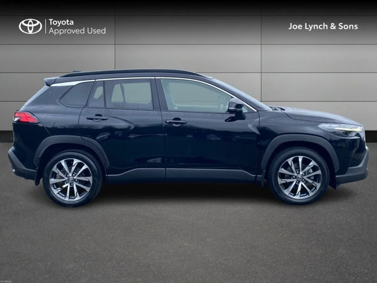 Toyota Corolla Cross Hybrid Sport 2.0 - Image 3