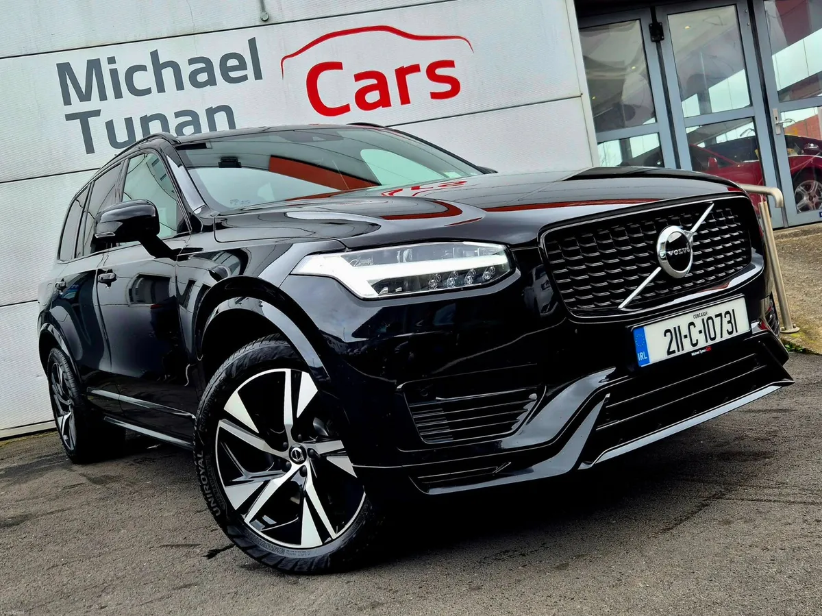 2021 Volvo XC90 PHEV R Design, 22” Alloys, CarPlay - Image 4