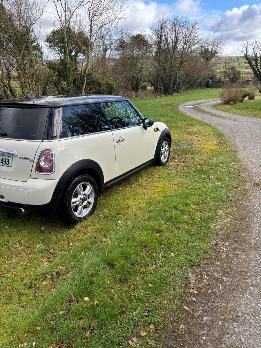 Mini Cooper 2013 - Image 1